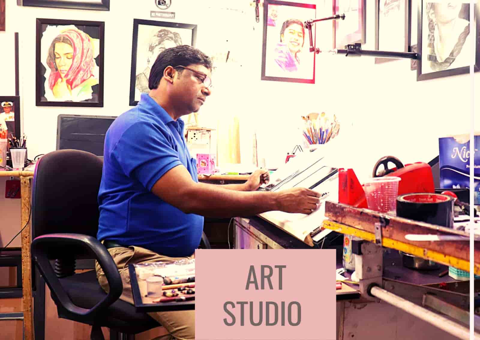 Canvas Painting Artist Near me, Sketch Artist in Delhi Haat